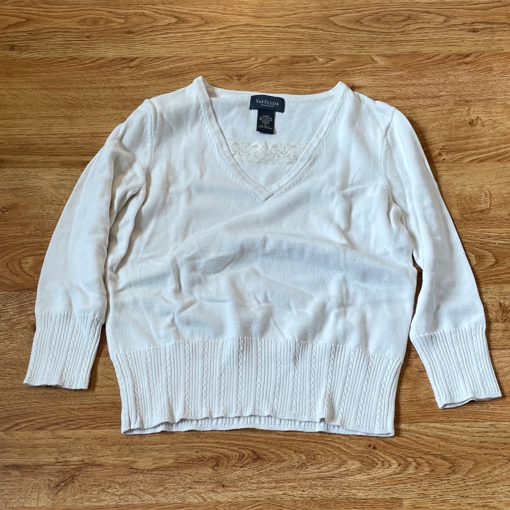 Van Heusen Cream V Neck Sweater Small Lightweight Knit Layering Workwear Basic